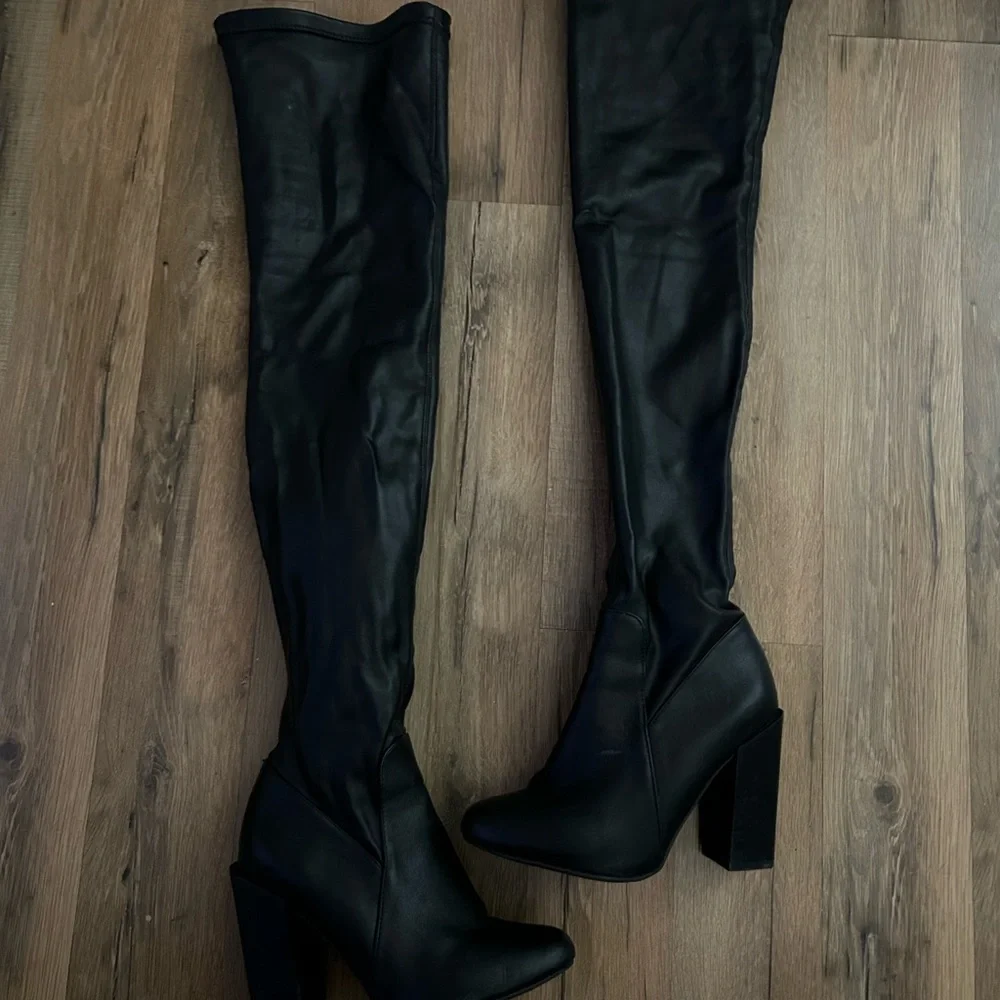 Steve Madden Black Over-the-Knee Boots 5.5 - Picture 2 of 8